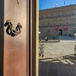 Piazza PittiLuminoso Appartamento Con Terrazzo E Parcheggio Su Richiesta